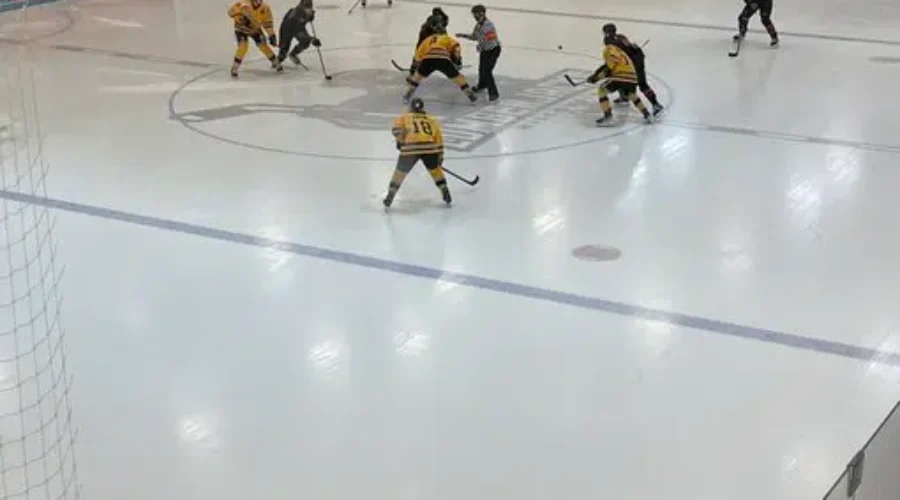 minerswisc-1 Ice Dogs Win Opener At Showcase; Miners Fall To Wisconsin