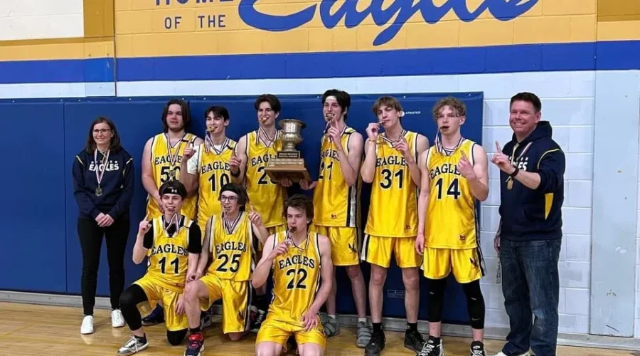 990eaec5-4952-4550-82ca-736d28ddc942-1 Golden Moment For Dryden Senior Boys