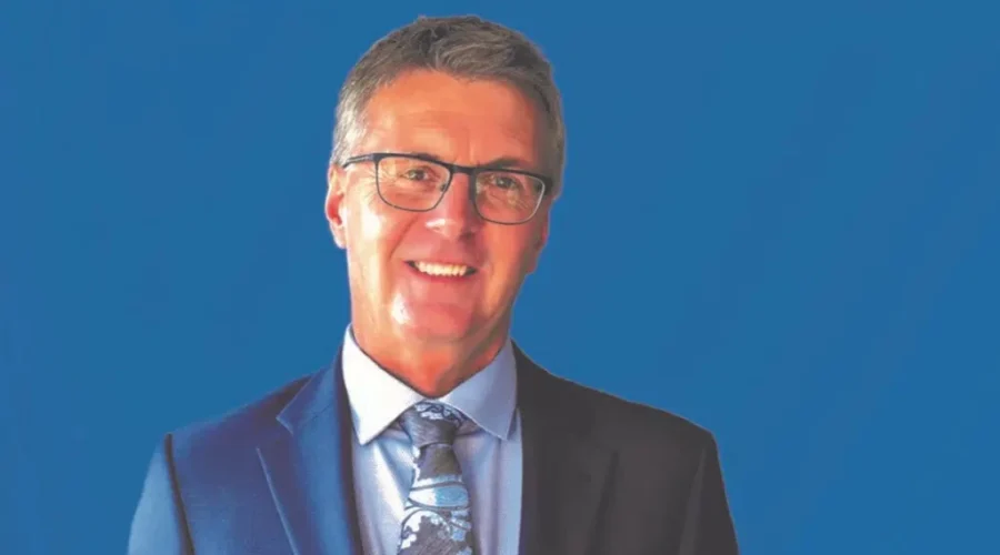 new-kevin-holland-portrait Candidate Profile: Kevin Holland