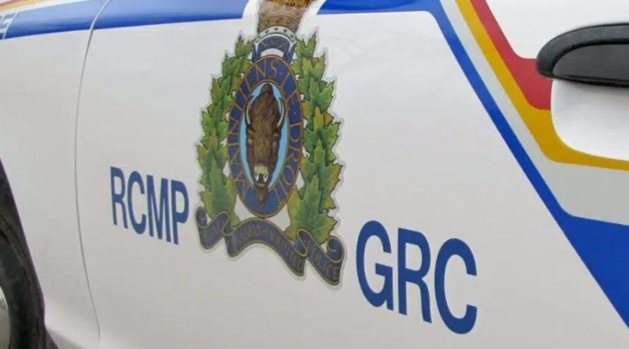 rcmp-flash-800x450-1-800x450-1 Fatal Crash Near Falcon Lake, Manitoba