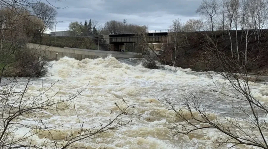 Boaters Urged To Be Careful When Out On Lake
