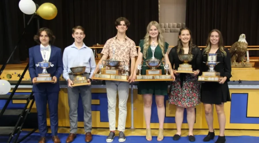 award1-1 Dryden Eagles Honour Top Athletes; Edenburn Wins Regional Award