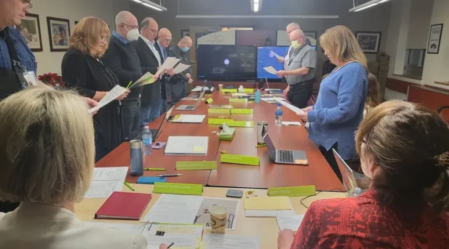 trustees-1 Public School Board Welcomes New Board