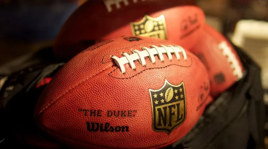 Bills’ Damar Hamlin In Critical Condition After Collapsing