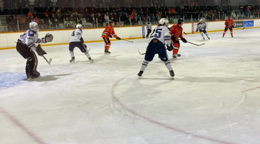 ice-dogs-walleye-1-1 Ice Dogs Split Games With Kam River