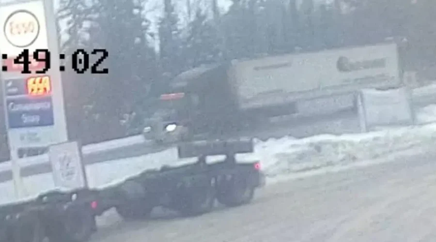 wanted-transport Semi Sideswipes OPP Cruiser, Heads Eastbound