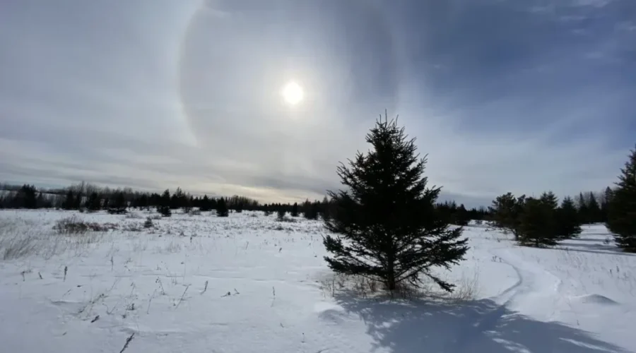 Sundog Sunday – Minnitaki