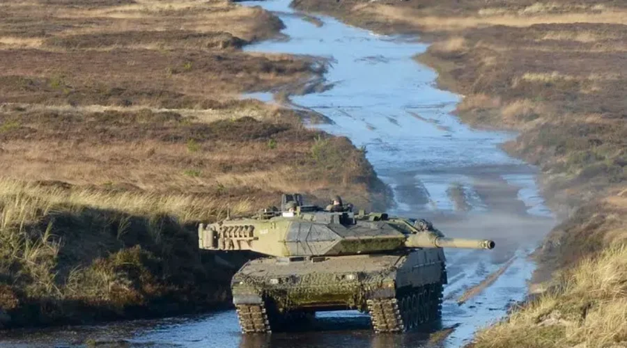 23471963150_38fd789cbe_b Worldwide defense spending in 2022 sets all-time high at $2.24 trillion