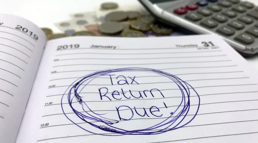 31061595927_7e71a5122c_b CRA won’t extend May 1 tax deadline, as PSAC strike limits service