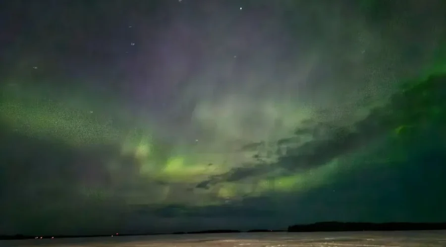 northern-lights-visible-sunday-evening-from-the-government-dock-area-in-dryden-photo-by-joanne-shaw-1 This Never Gets Boring