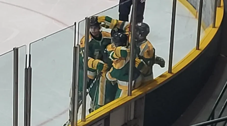 stars-win All Lakehead SIJHL final