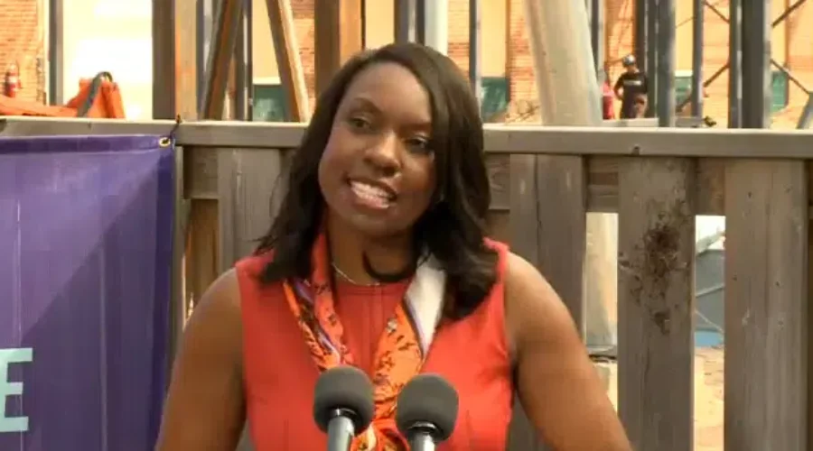 Liberals lose another MPP