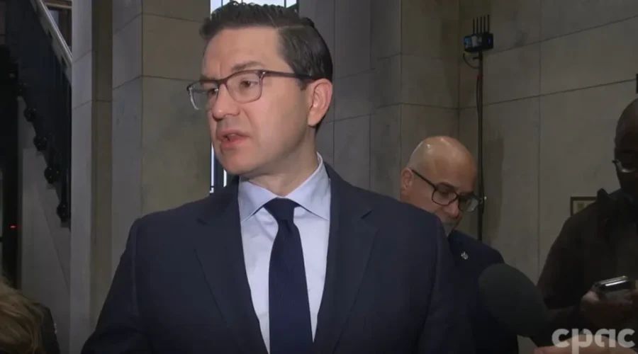 Opposition reaction to staff not disclosing transfer to Minister