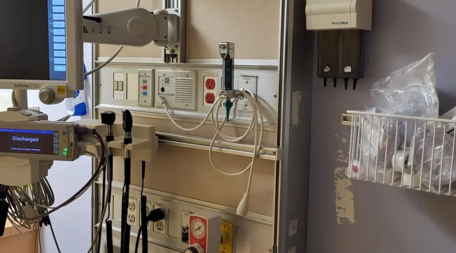 hospital-wall Canadian cancer data strategy released