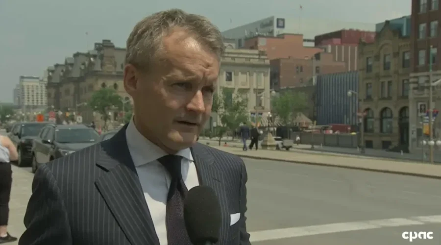 Port strike deal “within reach”