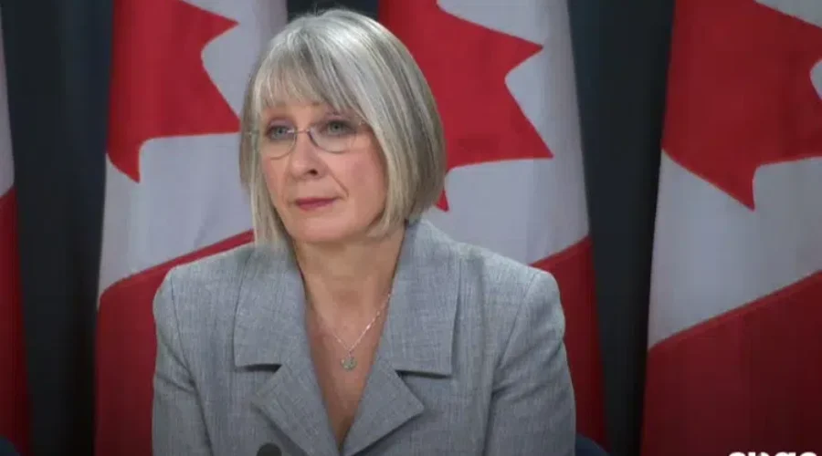 Minister on hand for an end to boil water advisories