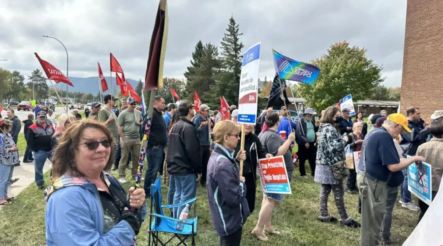 Ontario Health Coalition protests against private healthcare