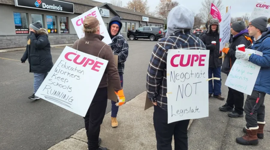 Ford Gov’t rejects anti-replacement worker bill