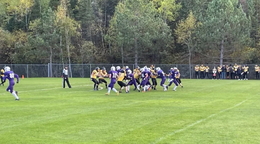Broncos and Muskies meet in WHSFL final