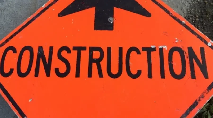 Highway 17 undergoing emergency watermain repair