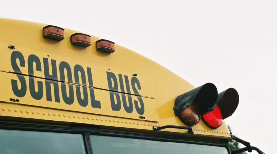 school-bus-overhead-lights-2 Weather cancels school buses in Sioux Lookout