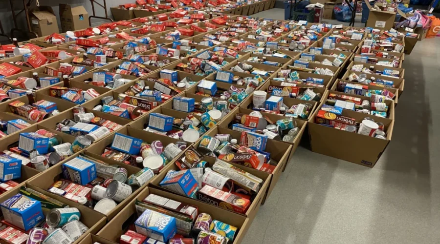 salvation-army-hampers-and-food-bank-dec-11-2023-1-scaled-1 Corporate donors helping stock Ontario food banks