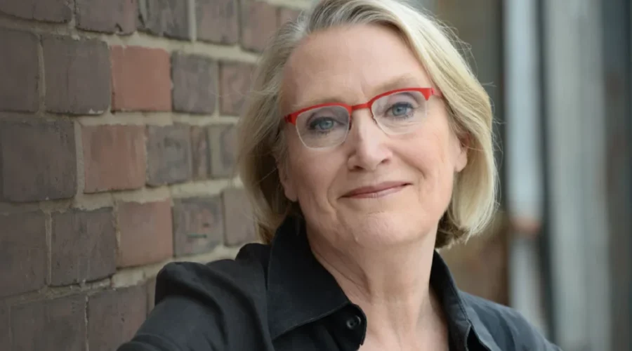 carolyn-bennett-2 Former MP named Canada’s ambassador to Denmark