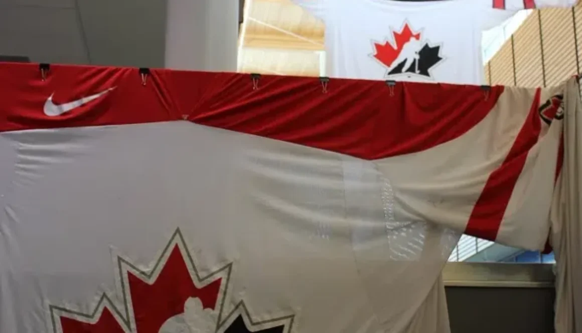 hockey-canada-jerseys-lclc-apr-2018