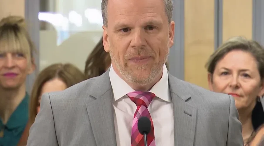 mark-holland-pharmacare Feds announce details of national pharmacare program