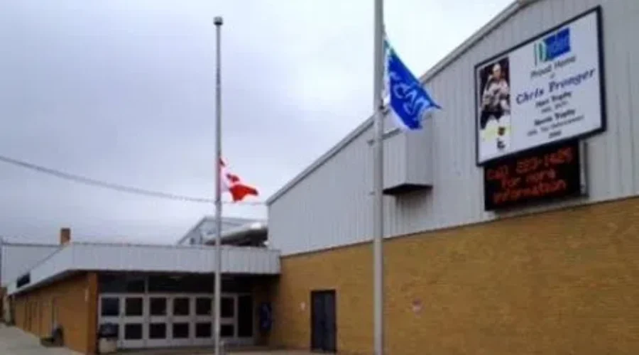 Ice Dogs appeal to city council for larger dressing room