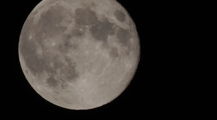 Super Moon – Ear Falls