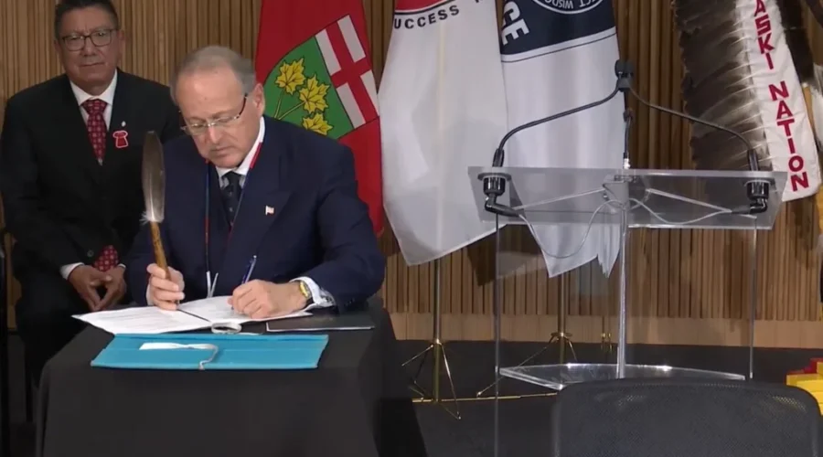 kerzner-signing-2 Nishnawbe Aski Police Service signs ‘historic’ agreement with Ontario