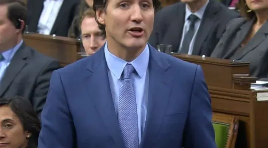 Trudeau tells opposition to put politics aside as Canada deals with tariff threat