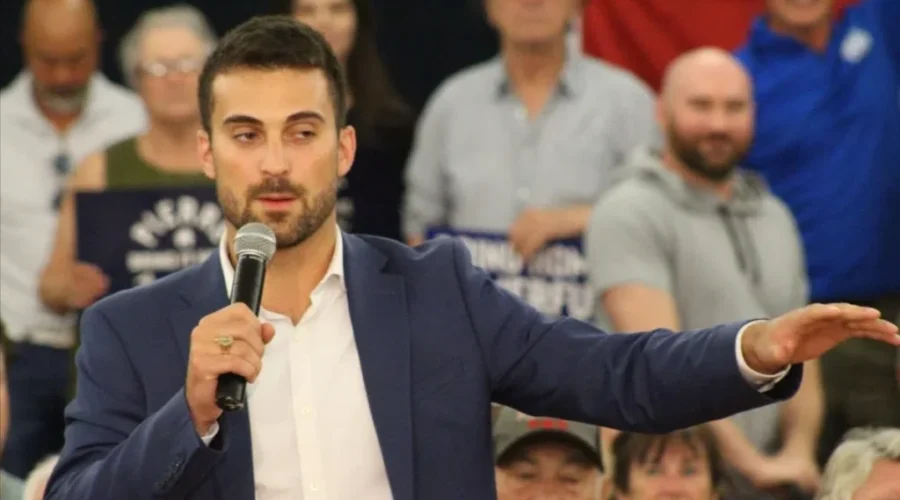 Melillo demands return of Parliament to deal with tariffs