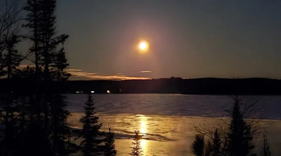 morning-moon-pelican-lake-sioux-lookout-photo-by-tracy-chevrier Morning Moon