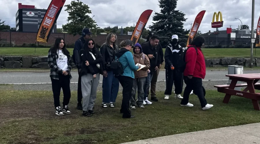 Incoming Dennis Franklin Cromarty students participate in Amazing Race
