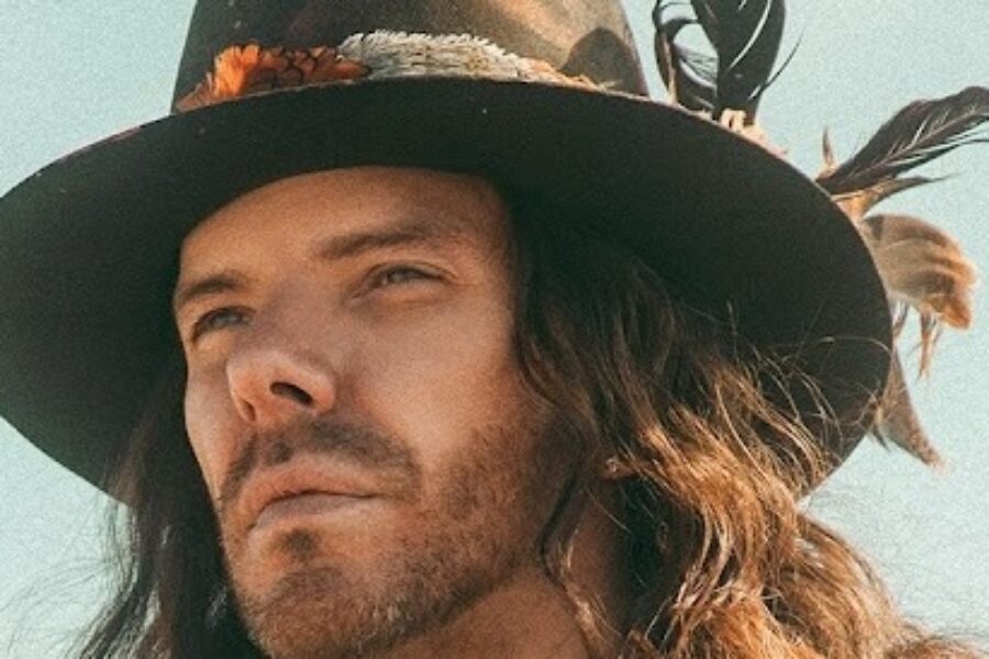Kyle McKearney brings alt-country music to NWO