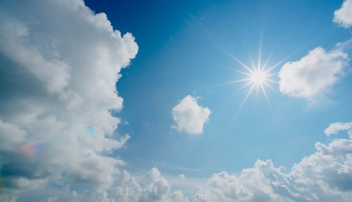 white and blue cloudy sky