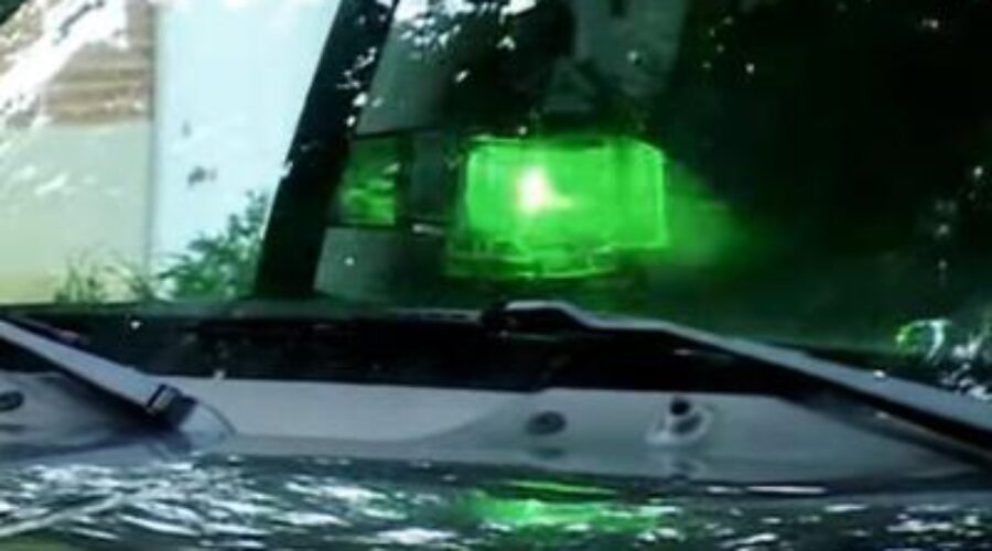 What Do Green Flashing Lights Mean in Ontario, and Why Should You Care?