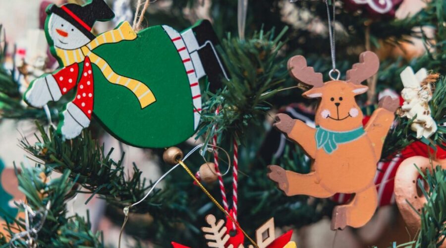Drive Home Show: The Magic of a Personalized Christmas Tree
