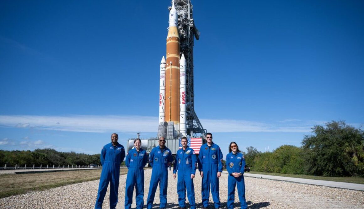 ARTEMIS 2 and Astronauts