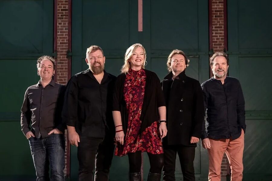 The McDades share there Celtic-rooted music with northwestern Ontario