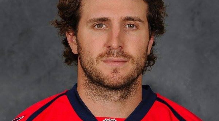 Mike Richards Back In The NHL
