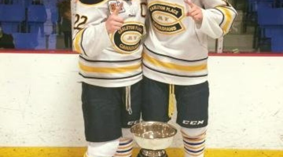 13077074_10208451459979046_2741921603156254690_n_0 Kitt And Larson Vying For National Junior Hockey Championship
