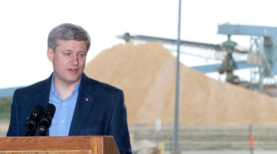 20100522_PM_Dryden_Pulp_Mill_tn_0 Stephen Harper Addresses Economy, Job Growth And Trade During Exclusive Interview