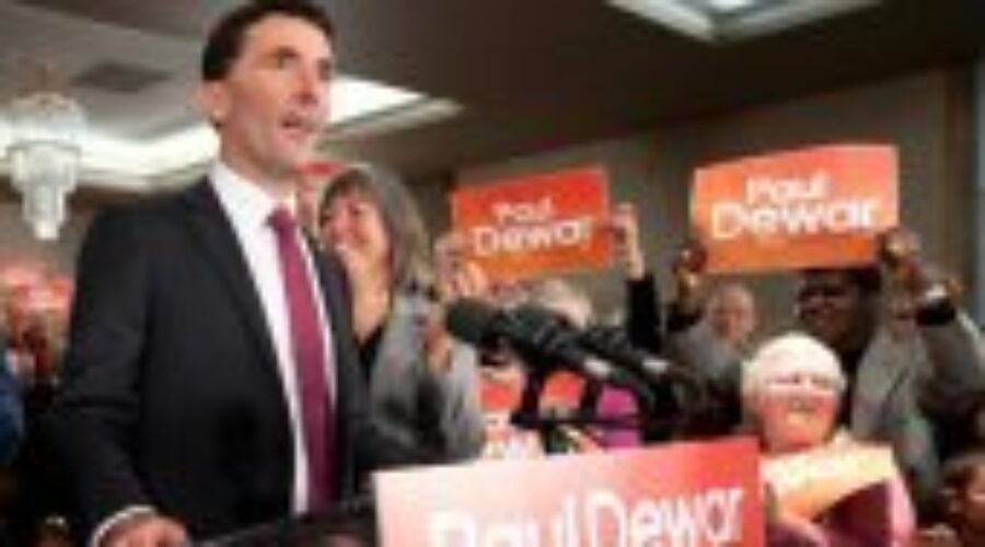 800_paul_dewar_ottawa_ap_111002 Paul Dewar Addresses Northern Issues