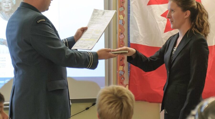 906 Squadron Welcomes Two New Officers