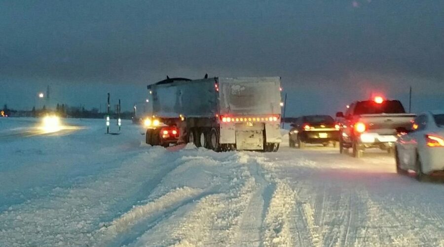 CzFK30tVQAAX9g9 Blowing Snow Still A Problem West Of Us