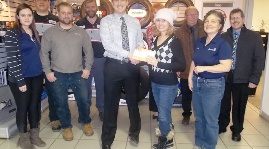 DSCN1450 Dryden GM and Friends Give Over 7 Thousand to Dryden Christmas Cheer