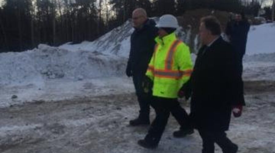 Del Duca Visits Broken Bridge